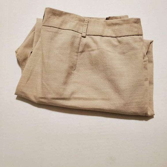 Counterparts Capri with button detail size 18 - Picture 2 of 9